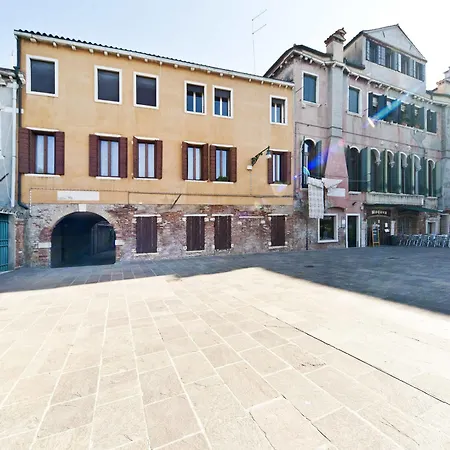 Ca' Teresa Train Station - Cruise Close Apartment